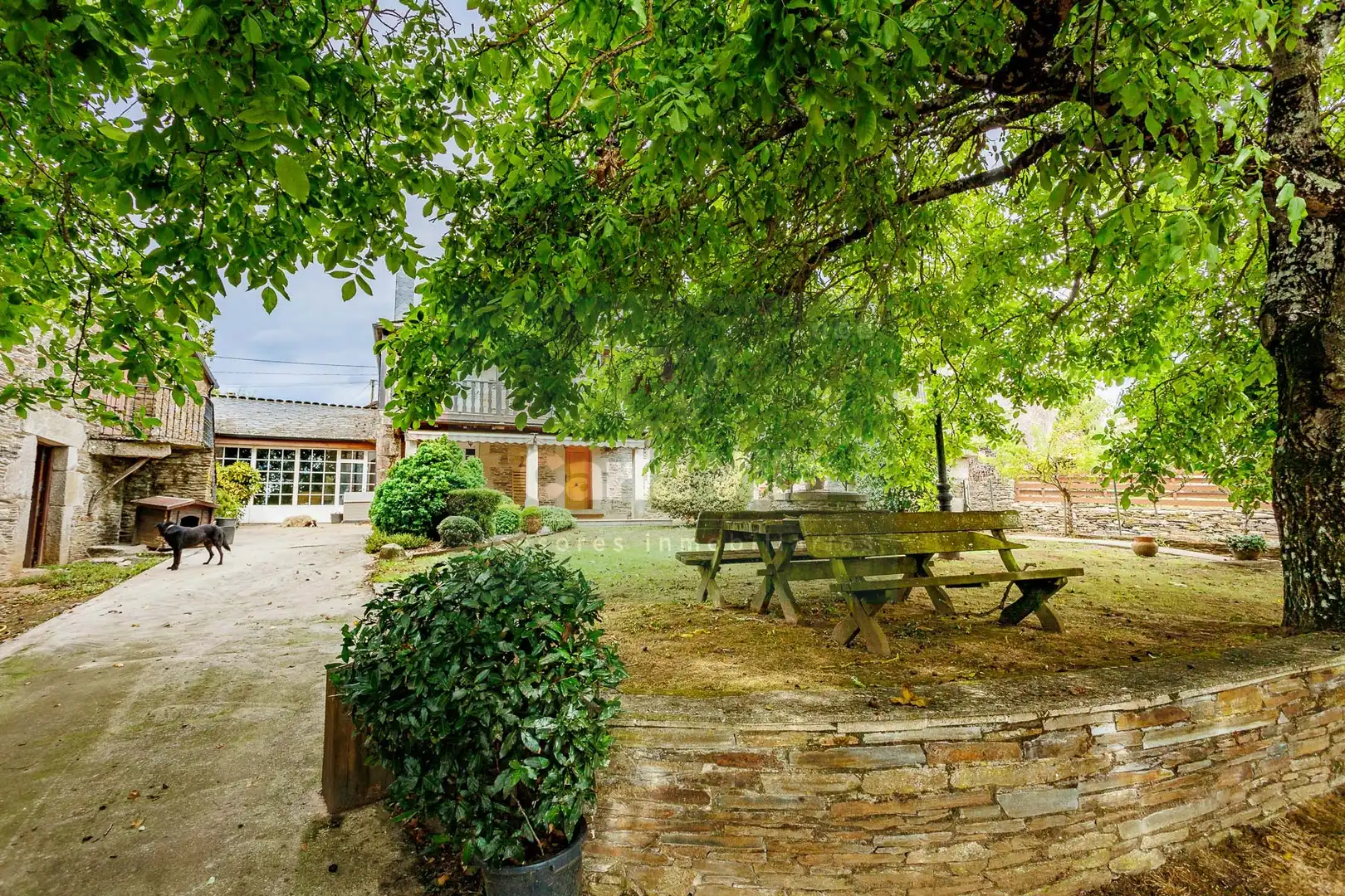 Jardí de Finca rústica en venda en Lugo amb Jardí privat, Parquet i Terrassa