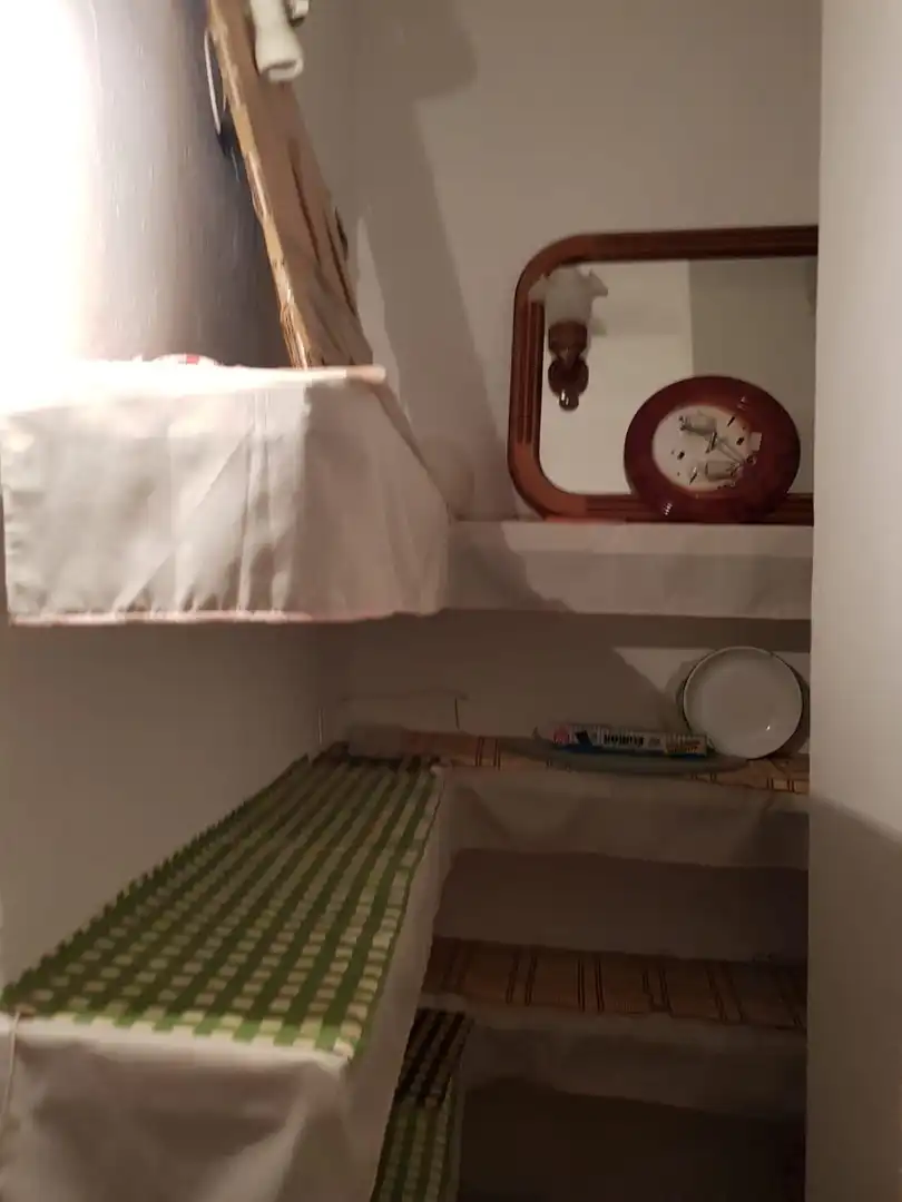 Dormitori de Casa o xalet en venda en Pétrola amb Terrassa