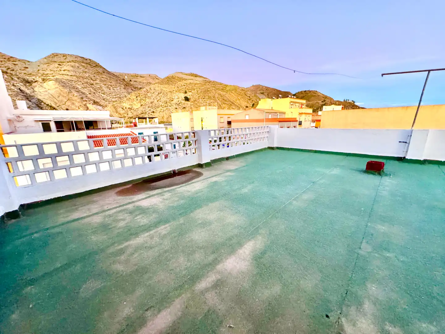Vista exterior de Casa o xalet en venda en Albuñol amb Aire condicionat, Terrassa i Traster