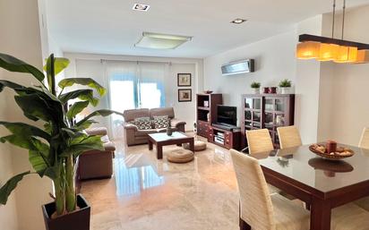 Living room of Flat for sale in Xirivella  with Air Conditioner, Furnished and Balcony