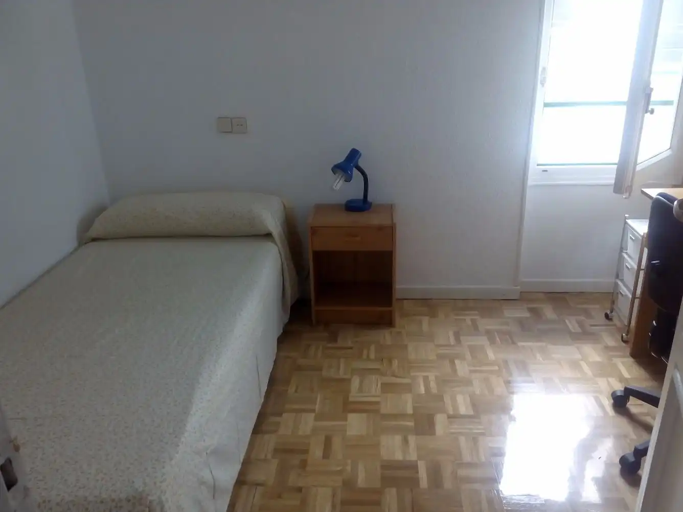 Habitación de Piso de alquiler en Madrid con Calefacción, Parquet y Terraza