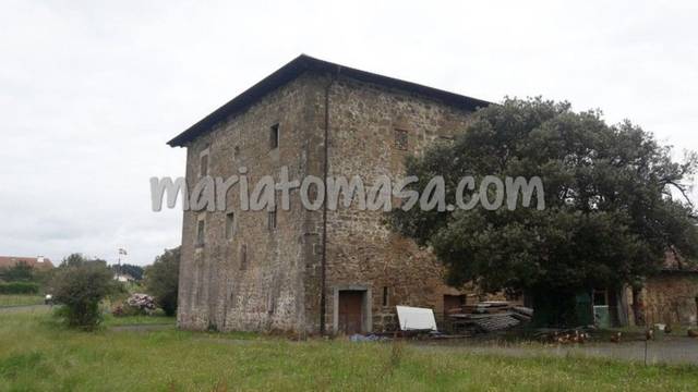 Edificio en Venta en Barrio Leagi en Mendexa