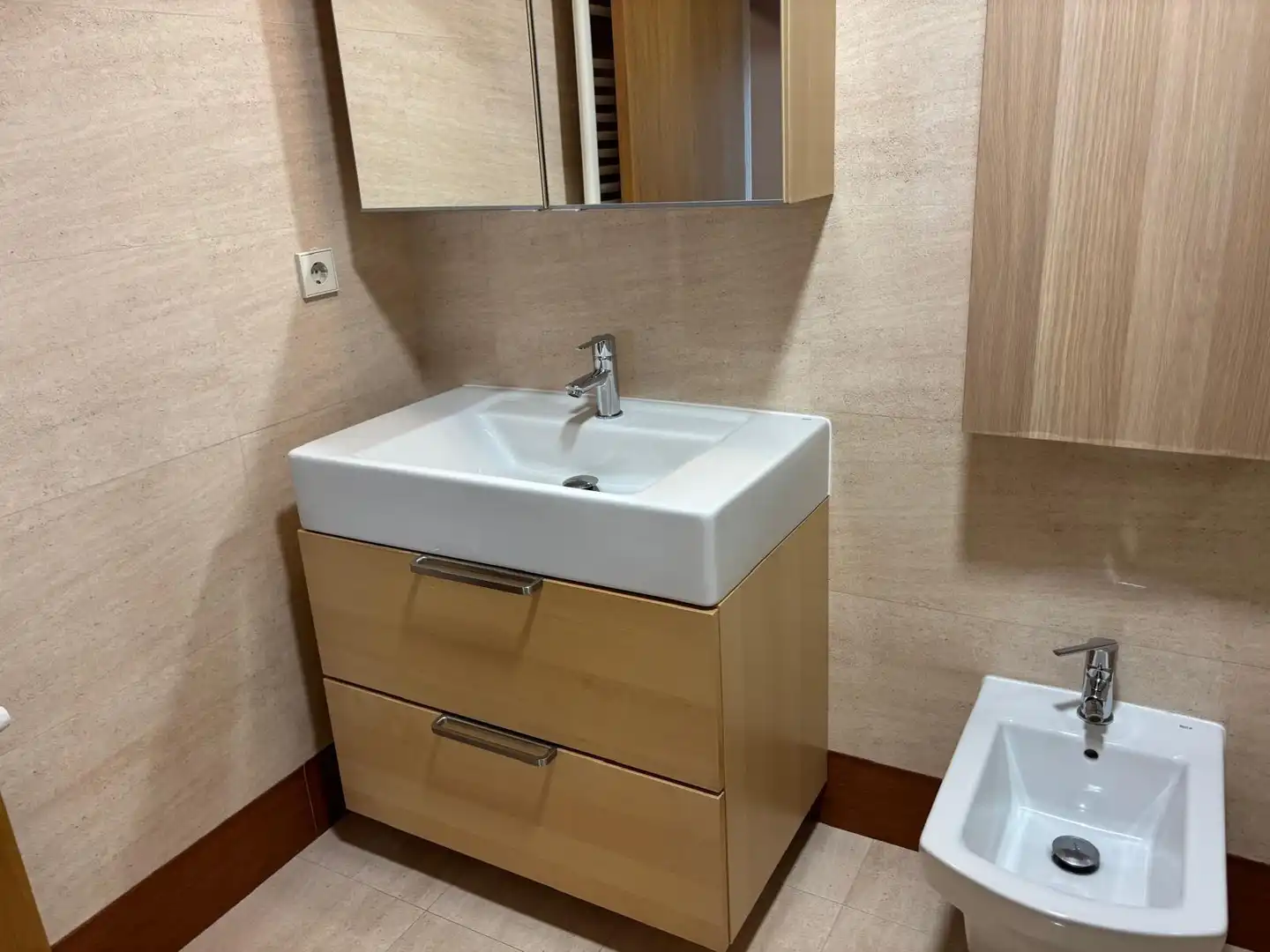 Badezimmer von Wohnung zur Miete in Delicias