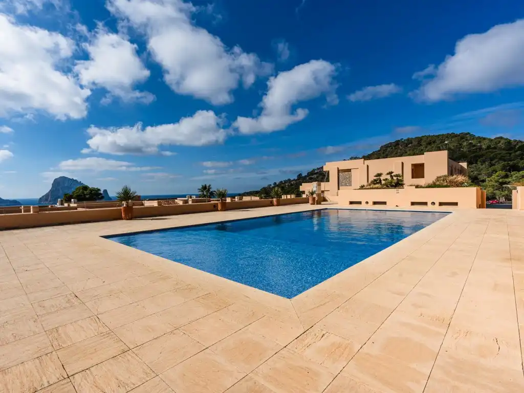 Piscina de Apartamento en venta en Sant Josep de sa Talaia con Calefacción y Jardín privado