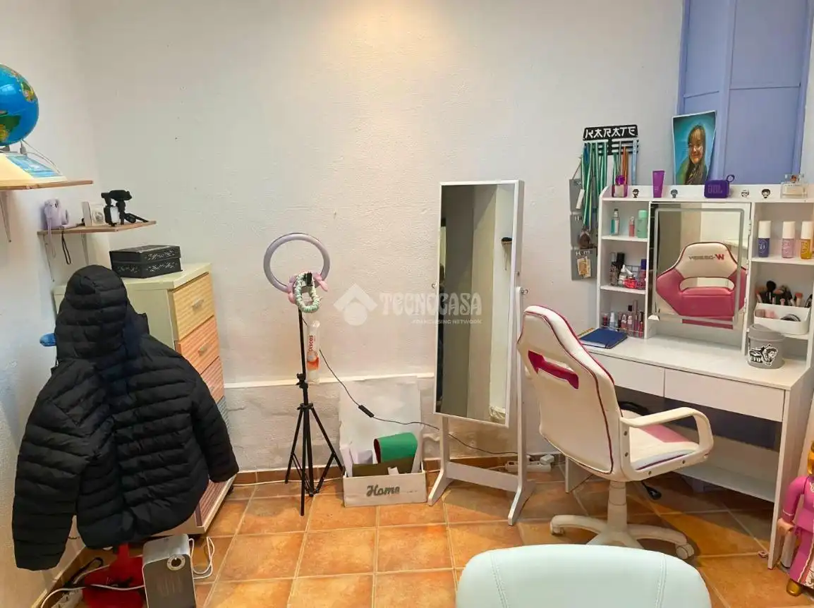 Flat for sale in Chiclana de la Frontera  with Air Conditioner