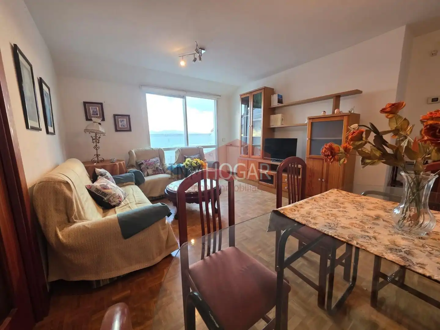 Sala de estar de Piso de alquiler en Ávila con Parquet, Terraza y Trastero