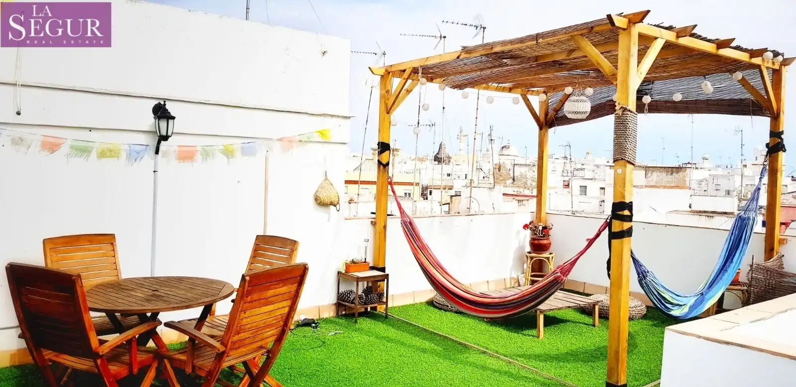 Terraza de Ático en venta en Cádiz con Aire acondicionado, Terraza y Amueblado