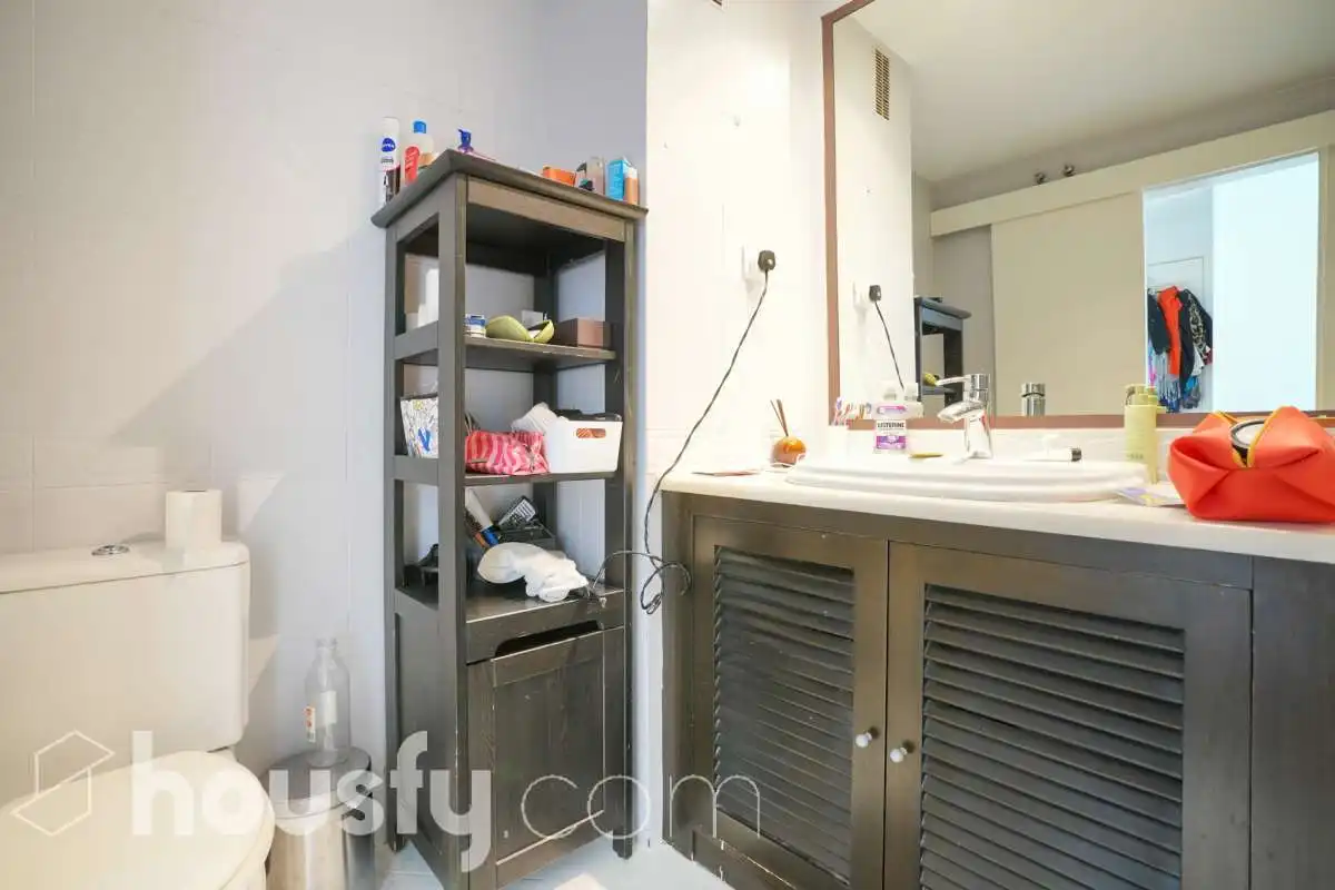 Baño de Planta baja en venta en Las Rozas de Madrid con Aire acondicionado, Calefacción y Jardín privado