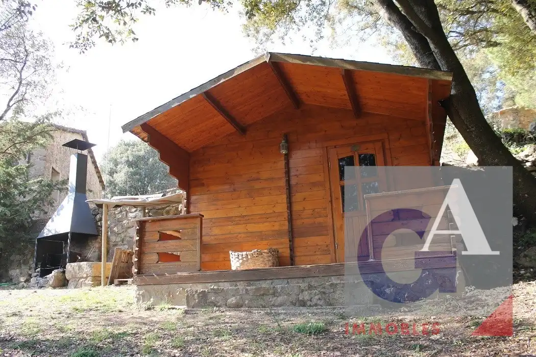 Casa rústica amb terrassa en venda a Sant Joan Les Fonts, imagen 56