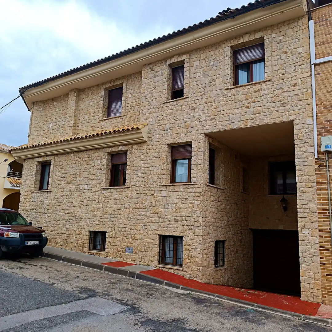 Vista exterior de Casa adosada en venta en Archena con Aire acondicionado, Calefacción y Terraza