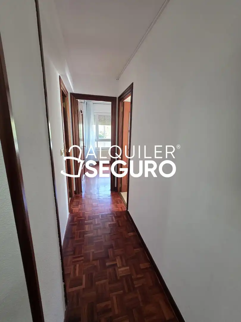 Piso de alquiler en Burgos con Calefacción, Terraza y Amueblado