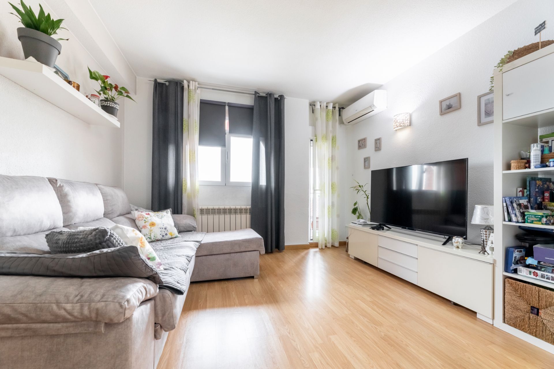 Living room of Flat for sale in Navalcarnero  with Air Conditioner, Heating and Terrace