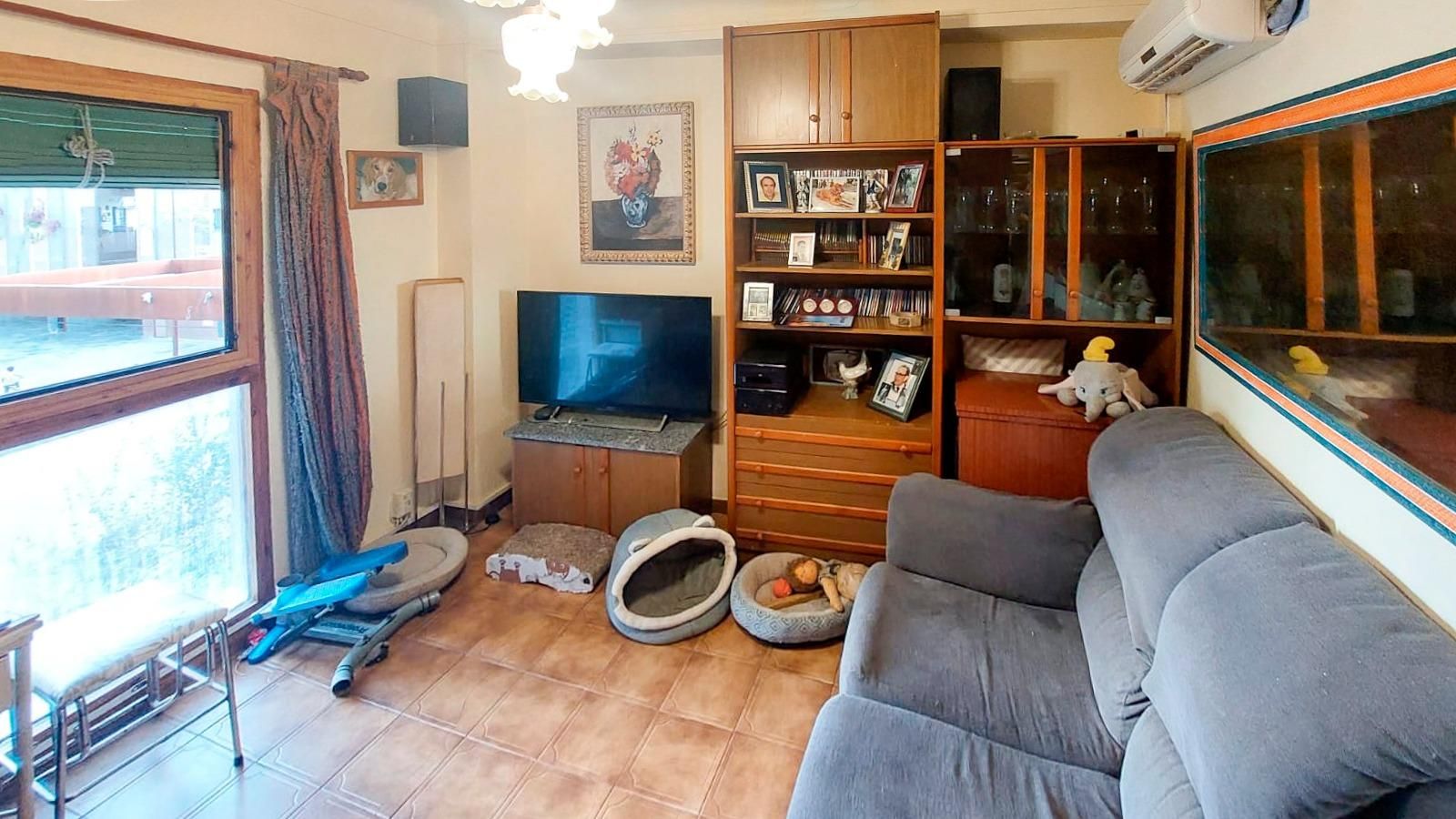 Sala de estar de Piso en venta en  Zaragoza Capital con Balcón