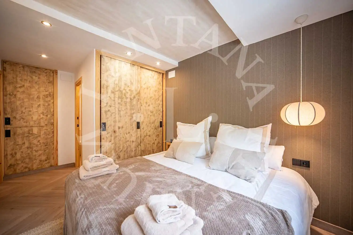 Bedroom of Flat for sale in Naut Aran  with Heating, Parquet flooring and Furnished