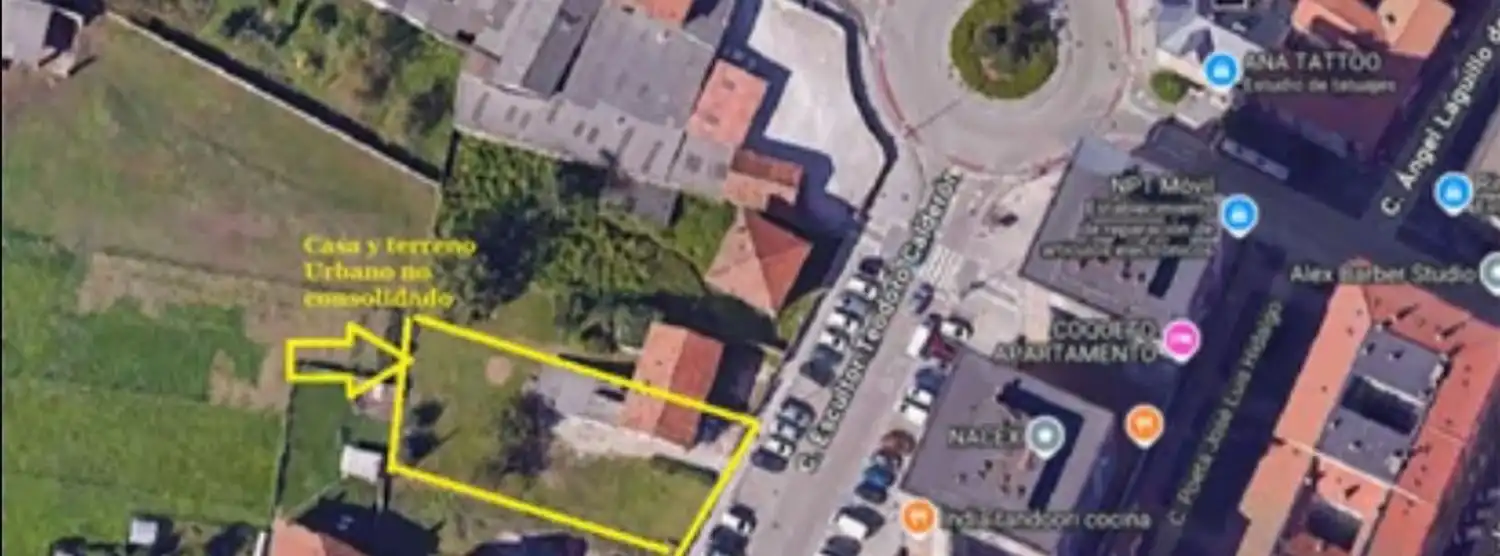 Chalet con jardín en venta en Calle Escultor Teodoro Calderón
