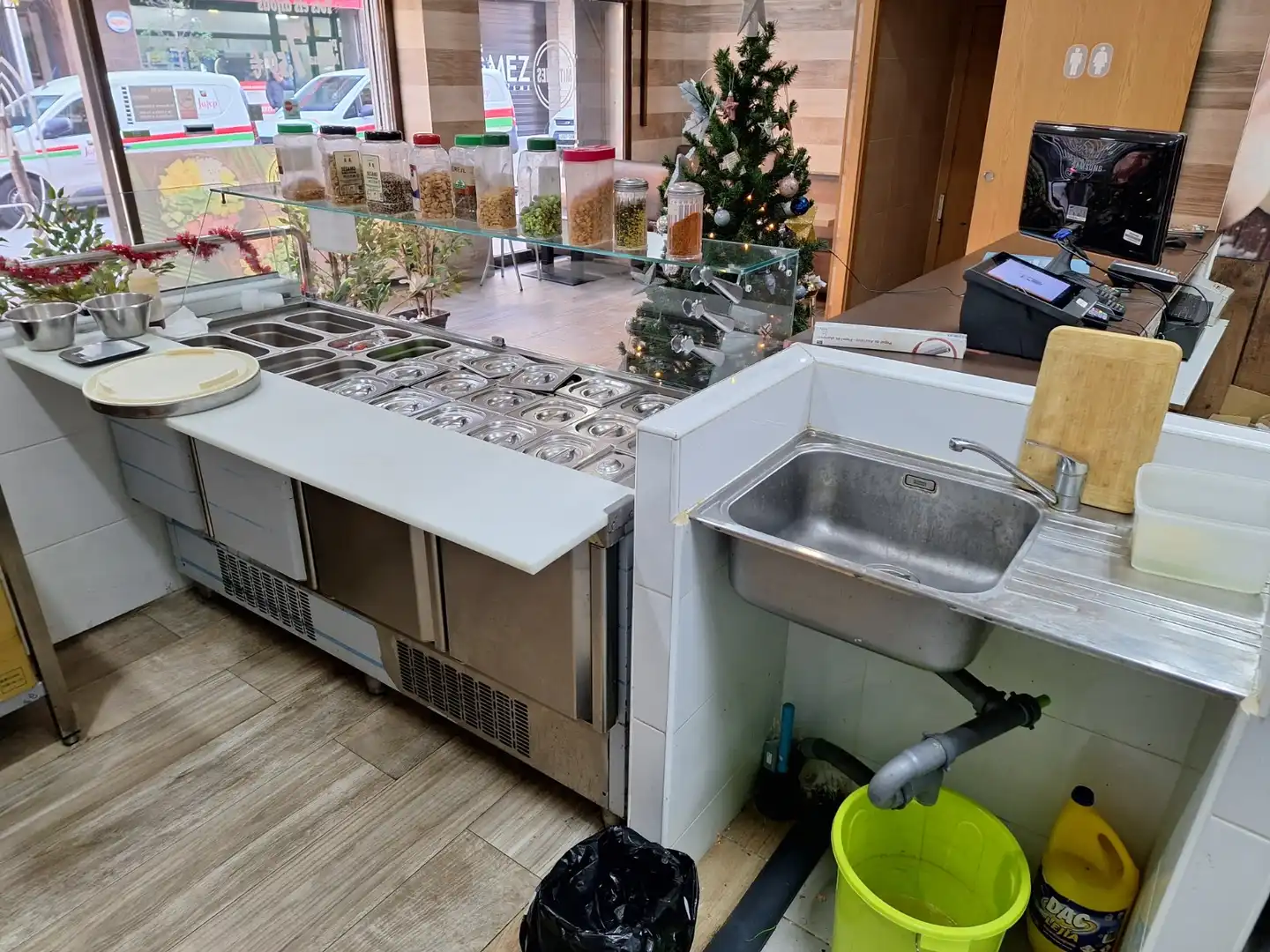 Local comercial en traspaso en La Gavarra, imagen 4