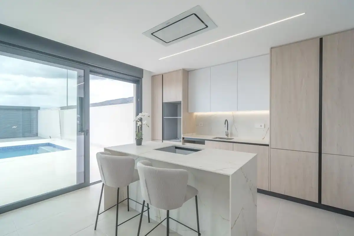 Semi-detached house with terrace for sale in Calle de Morella, imagen 11