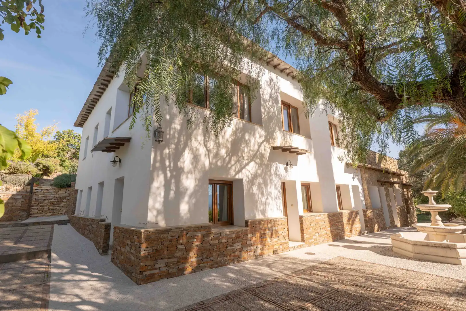 Außenansicht von Country house zum Verkauf in Válor mit Privatgarten, Terrasse und Abstellraum