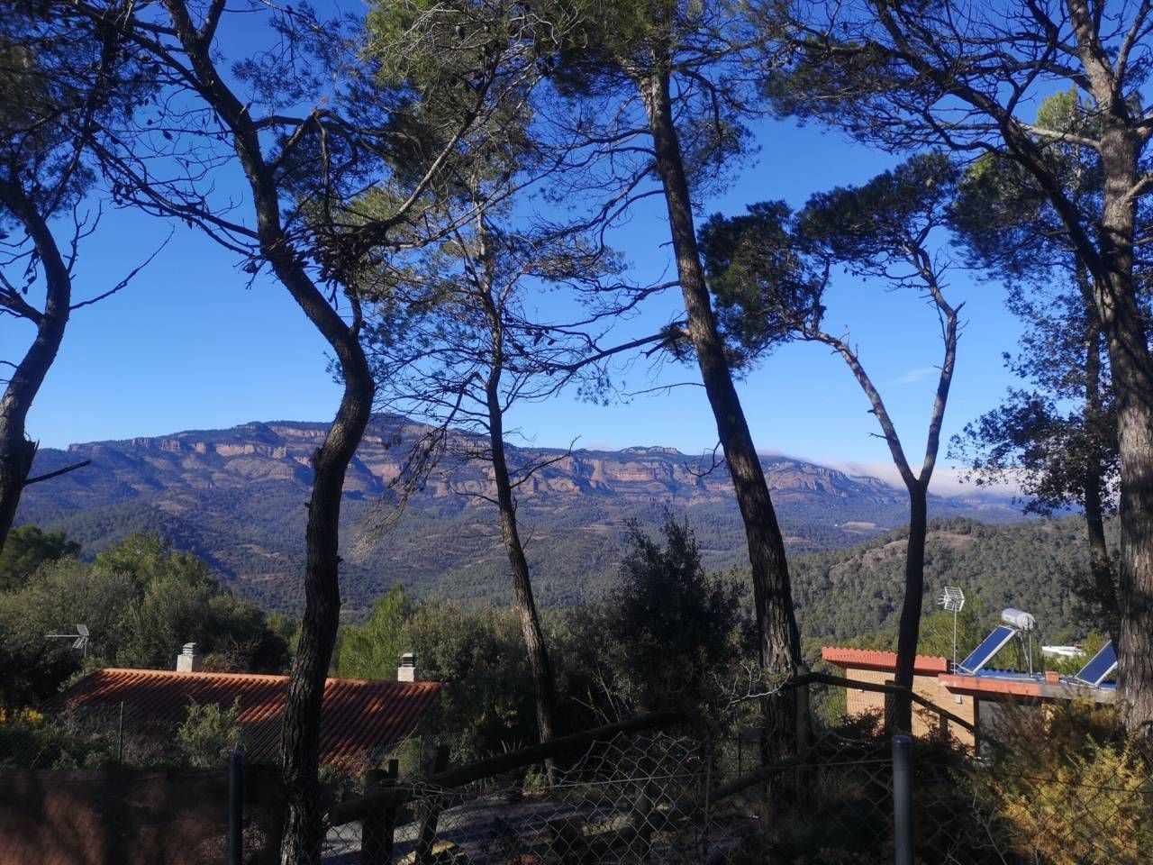 Vista exterior de Terreny industrial en venda en Castellar del Vallès