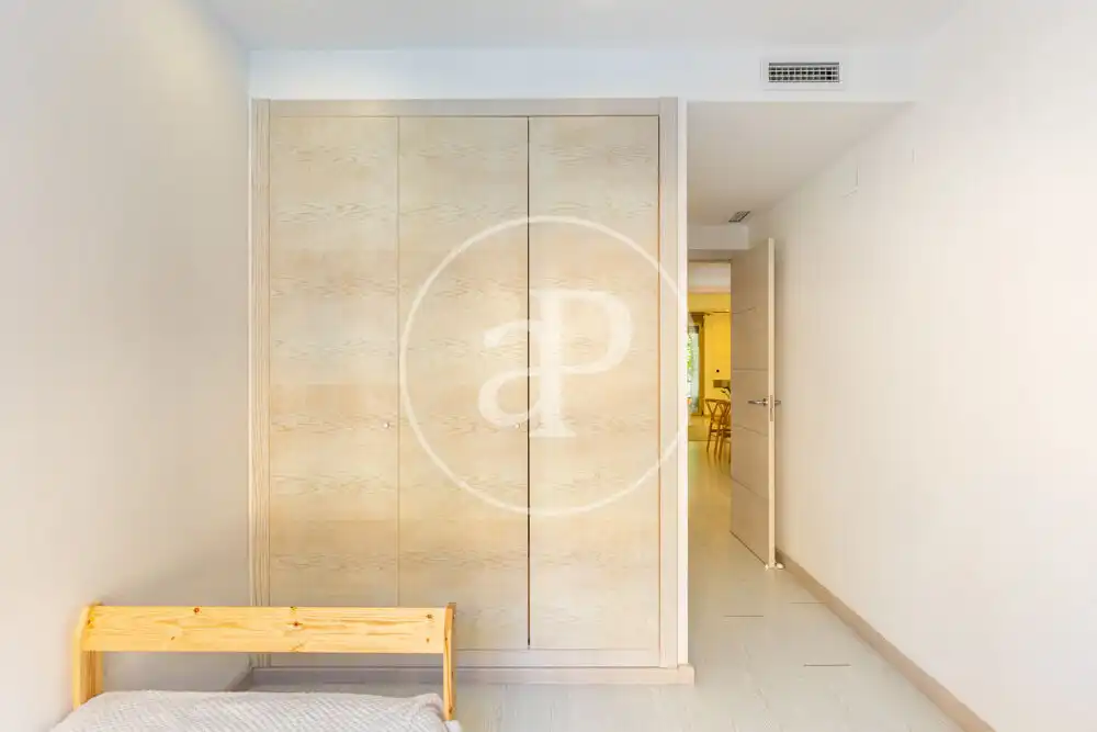 Habitación de Piso en venta en Valencia con Aire acondicionado, Calefacción y Jardín privado