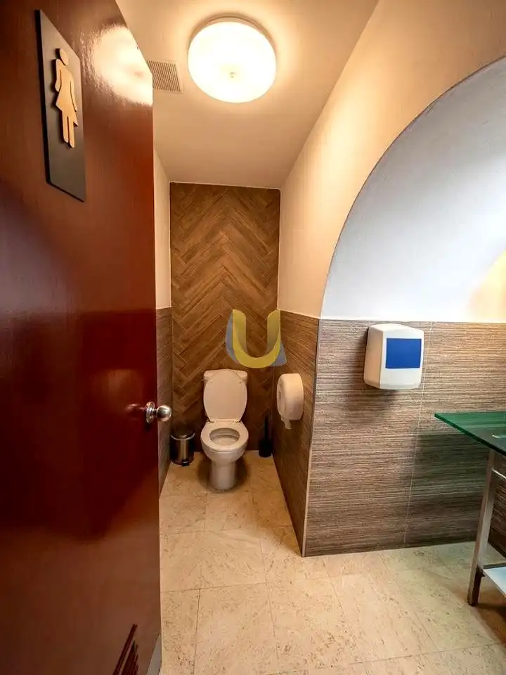 Business premises for transfer in Centro, imagen 7