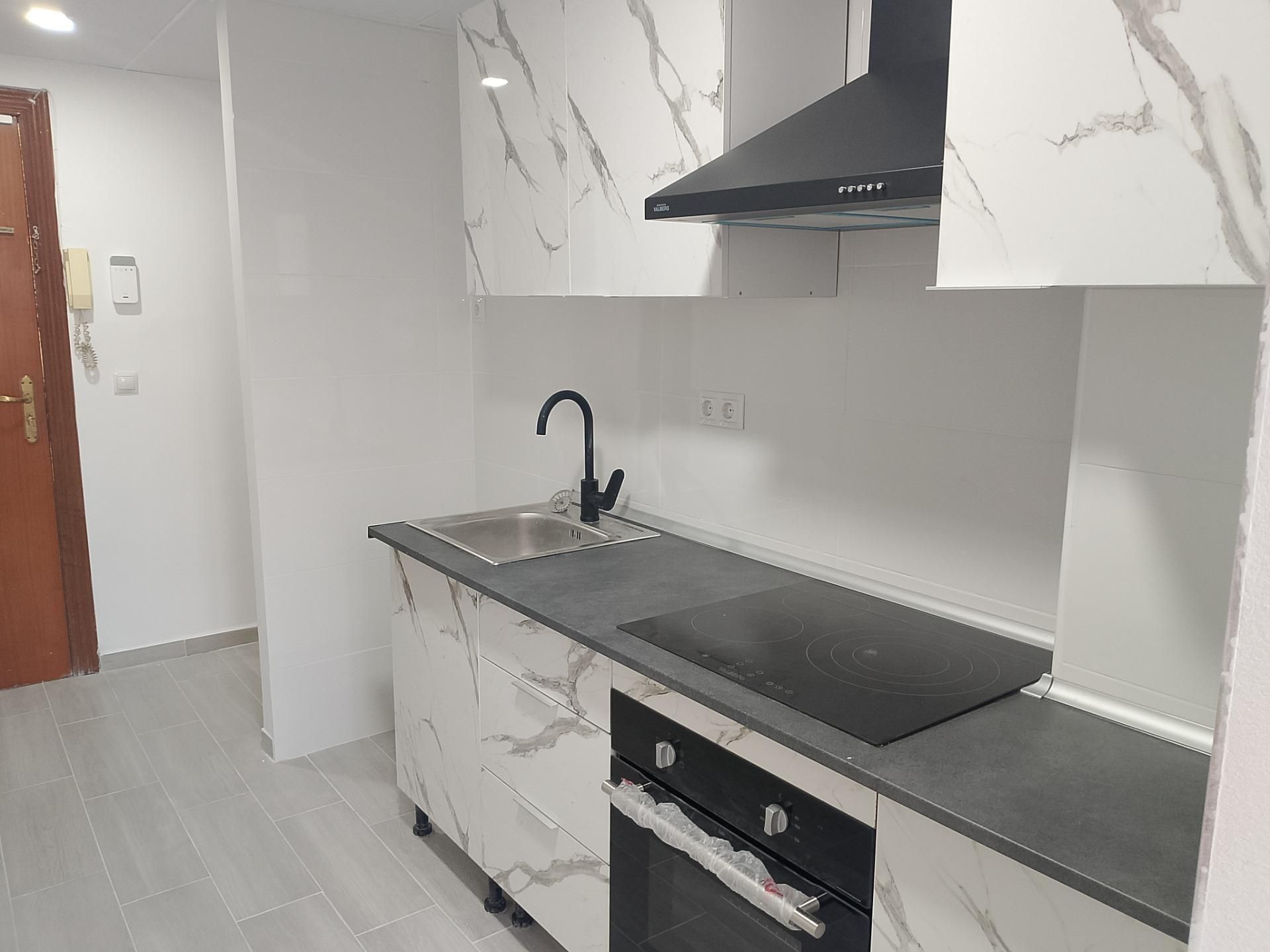 Cuina de Dúplex en venda en Alicante / Alacant amb Terrassa i Balcó