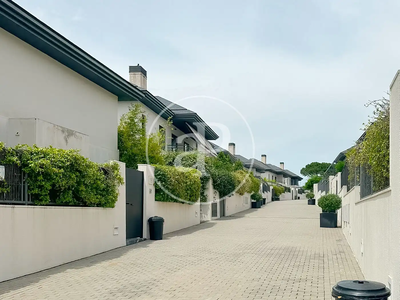 Semi-detached house with pool for sale in Casco Antiguo, imagen 23
