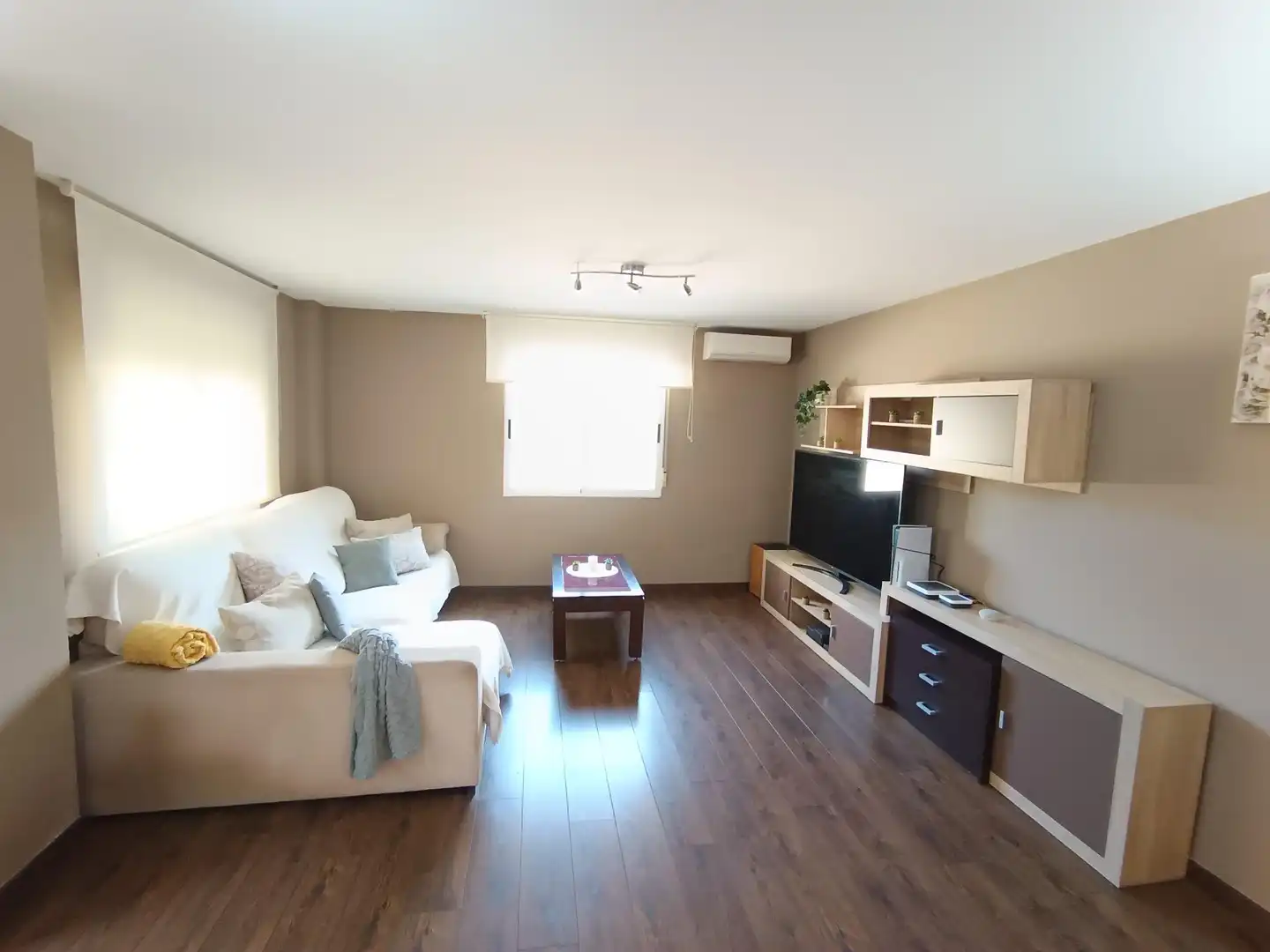 Sala d'estar de Planta baixa en venda en Molina de Segura amb Aire condicionat, Calefacció i Jardí privat