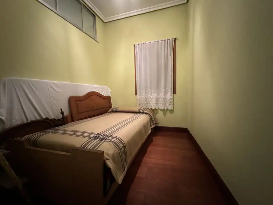 Habitación de Piso en venta en Bergara con Calefacción, Jardín privado y Amueblado