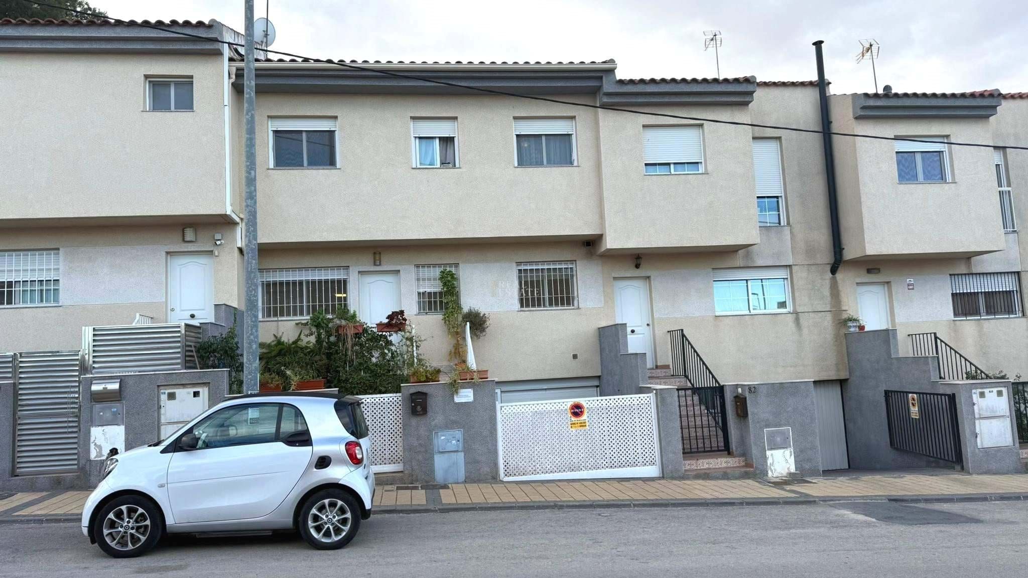Vista exterior de Casa o xalet en venda en Molina de Segura amb Aire condicionat, Terrassa i Traster