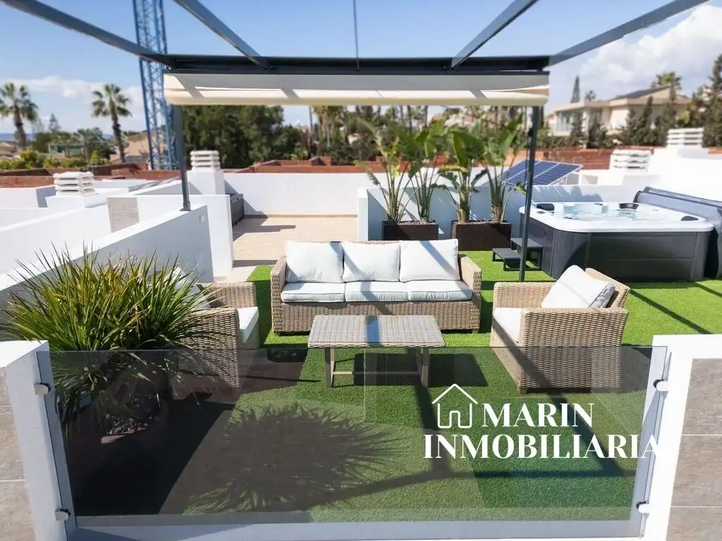 Chalet con piscina en venta en San Fulgencio, imagen 4