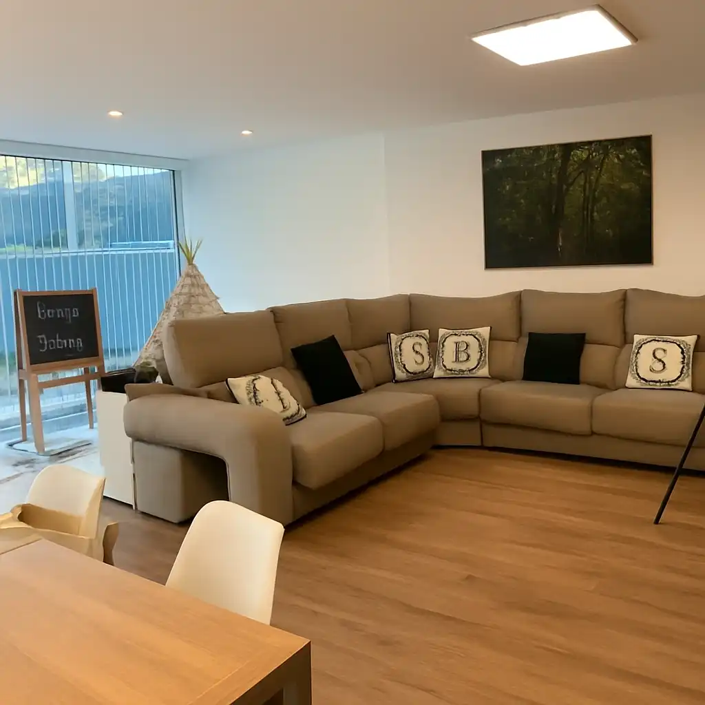 Sala d'estar de Casa o xalet per a compartir en Outeiro de Rei amb Jardí privat, Parquet i Traster