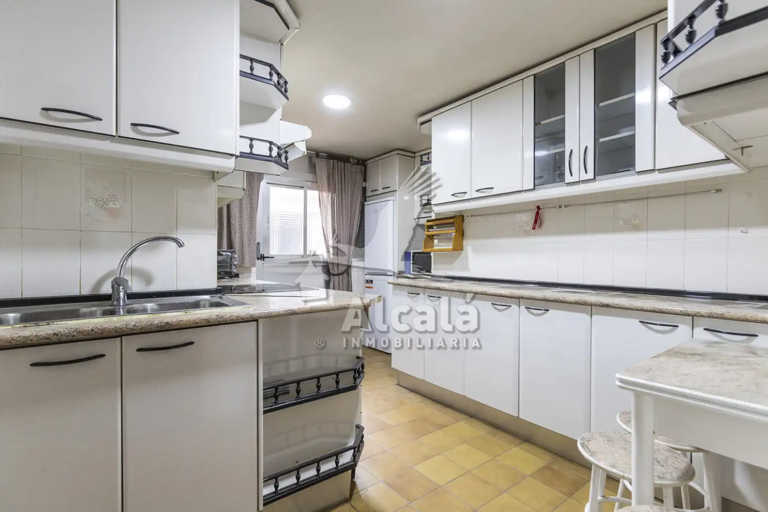 Küche von Wohnung zum Verkauf in Alcalá de Henares mit Heizung und Terrasse