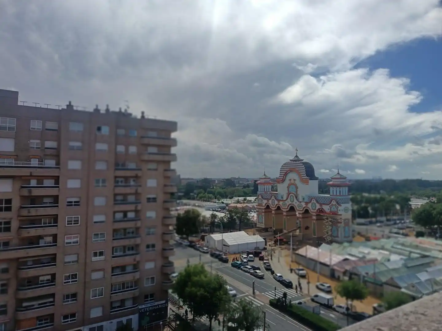 Exterior view of Apartments for rent in  Sevilla Capital  with Private garden