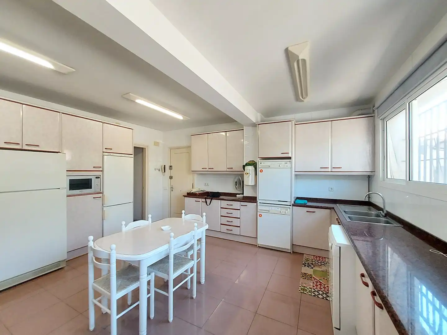 Cocina de Casa o chalet en venta en El Vendrell con Jardín privado, Terraza y Trastero