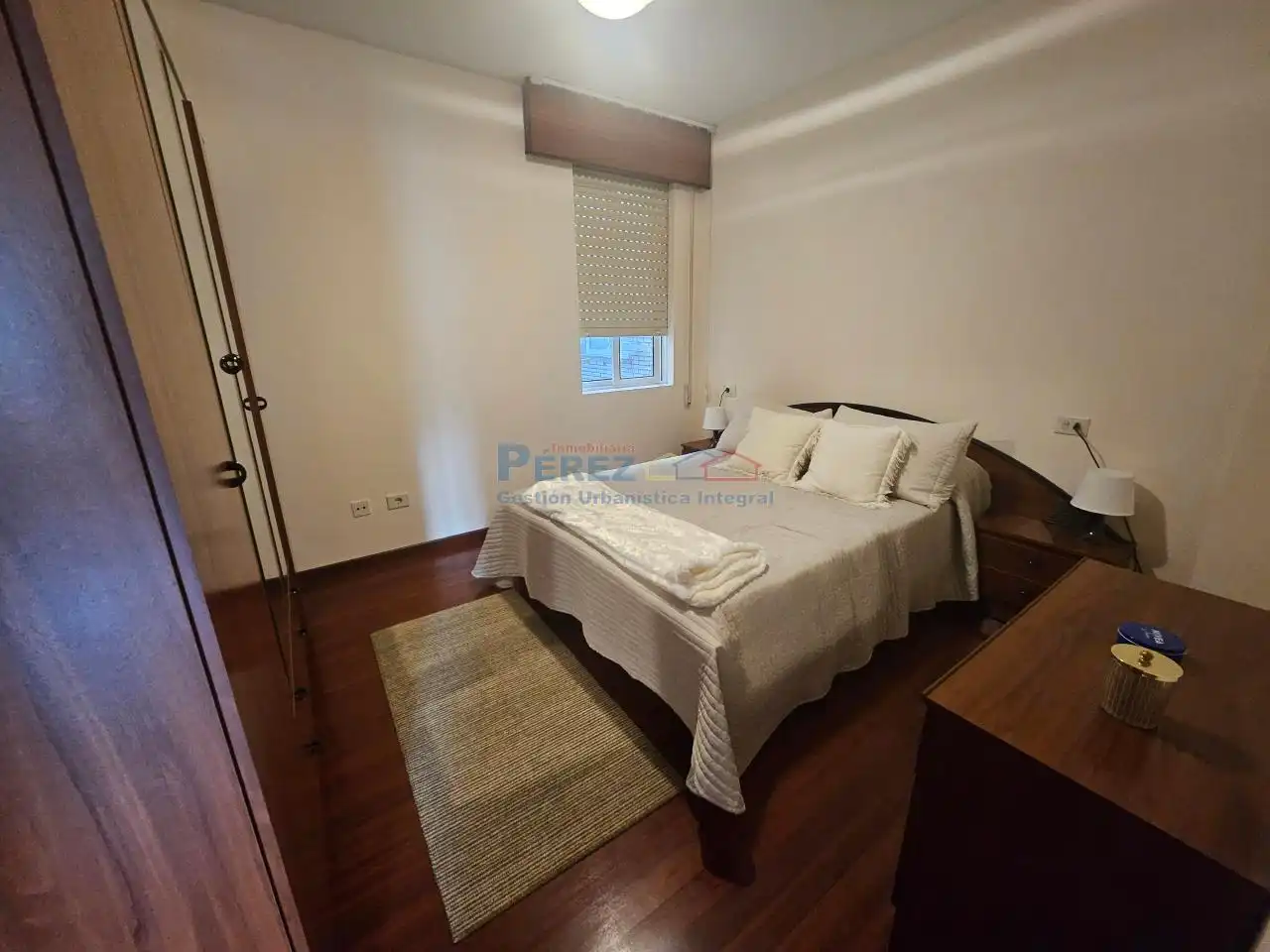 Schlafzimmer von Wohnungen zur Miete in Cabanas mit Heizung, Parkett und Abstellraum