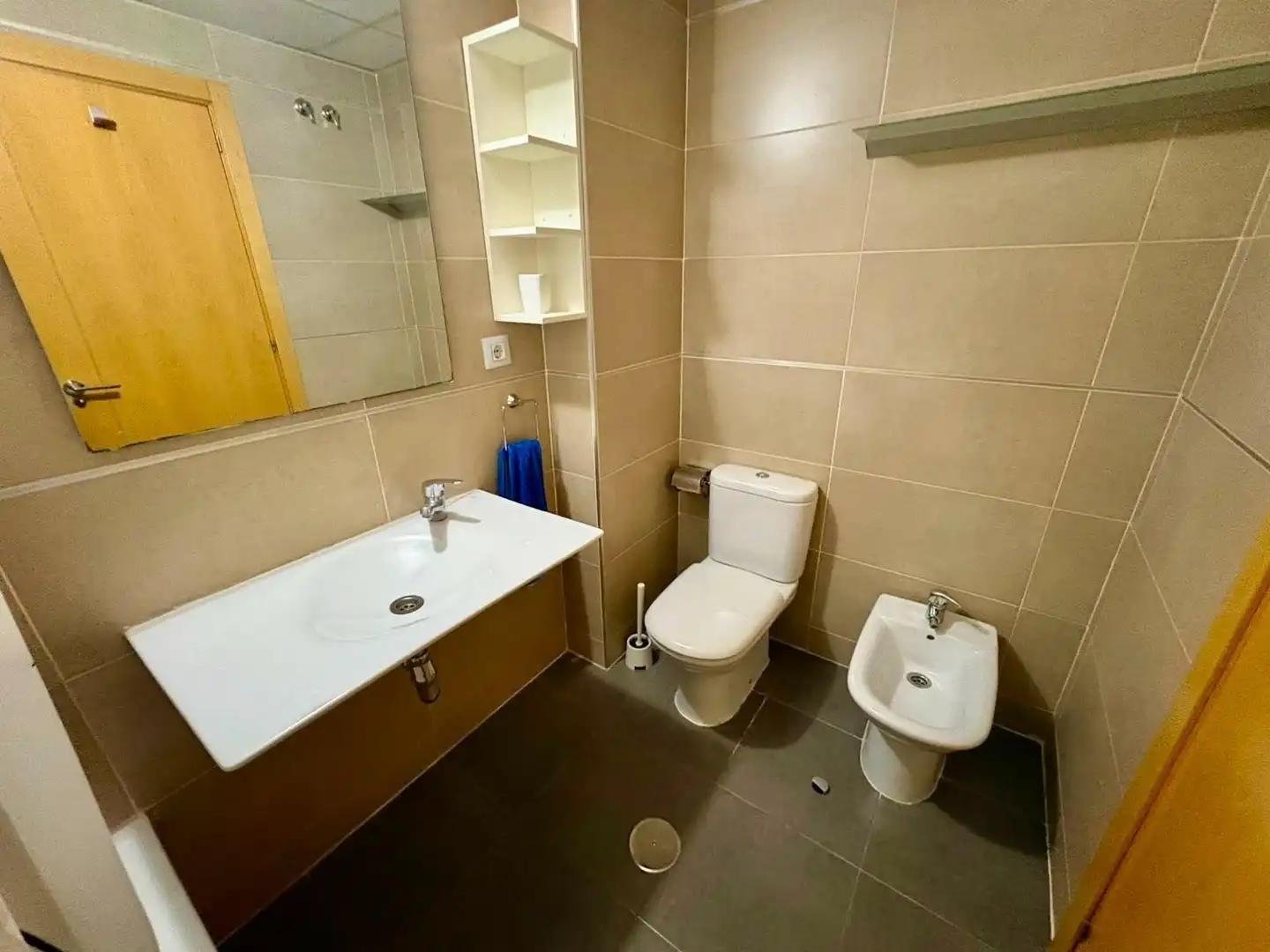 Badezimmer von Wohnungen zum Verkauf in Lorca mit Abstellraum