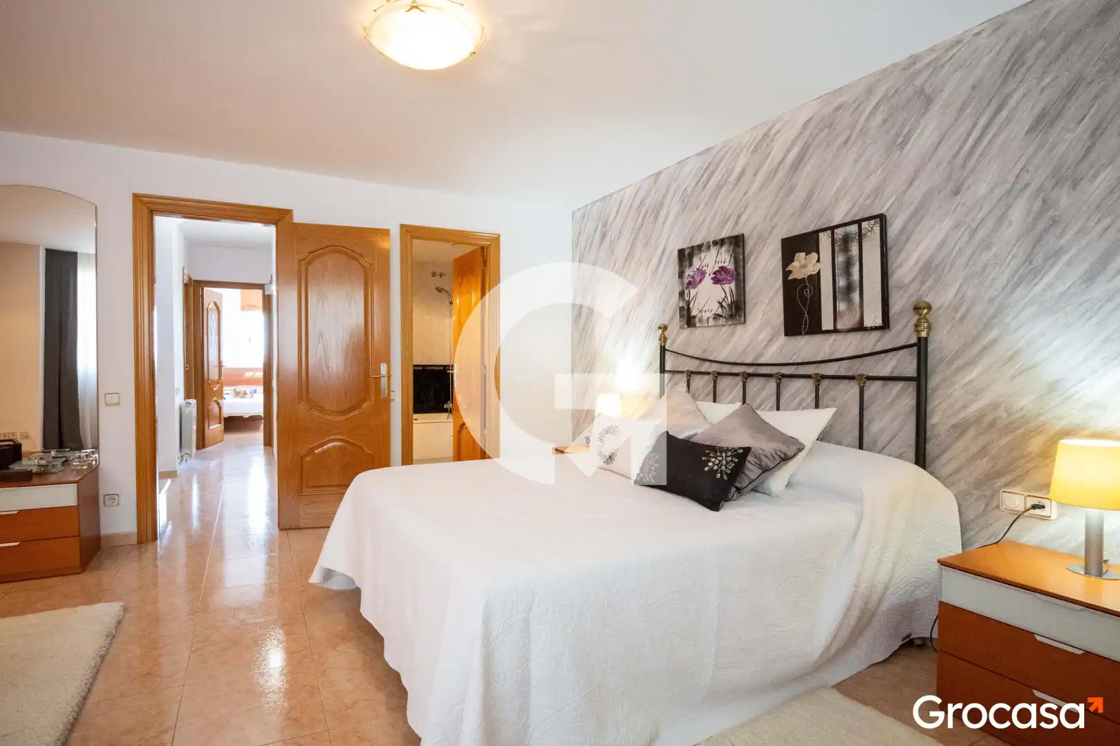 Habitación de Casa adosada en venta en Mataró con Aire acondicionado, Calefacción y Jardín privado