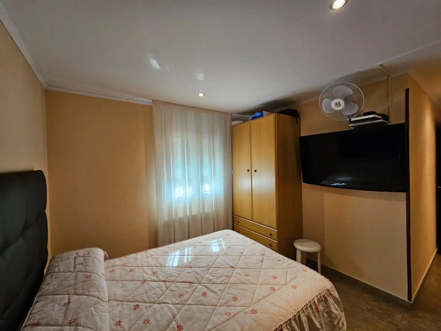Habitación de Casa o chalet en venta en Canovelles