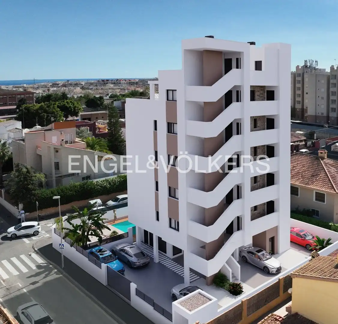 Vista exterior de Pis en venda en Torrevieja amb Aire condicionat, Calefacció i Terrassa