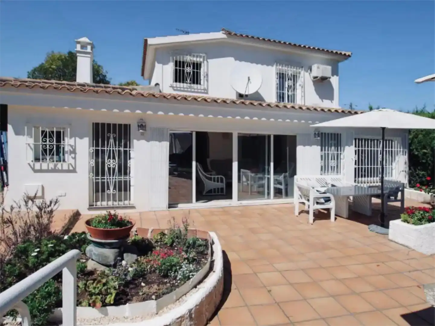 Vista exterior de Casa o xalet en venda en Puçol amb Piscina
