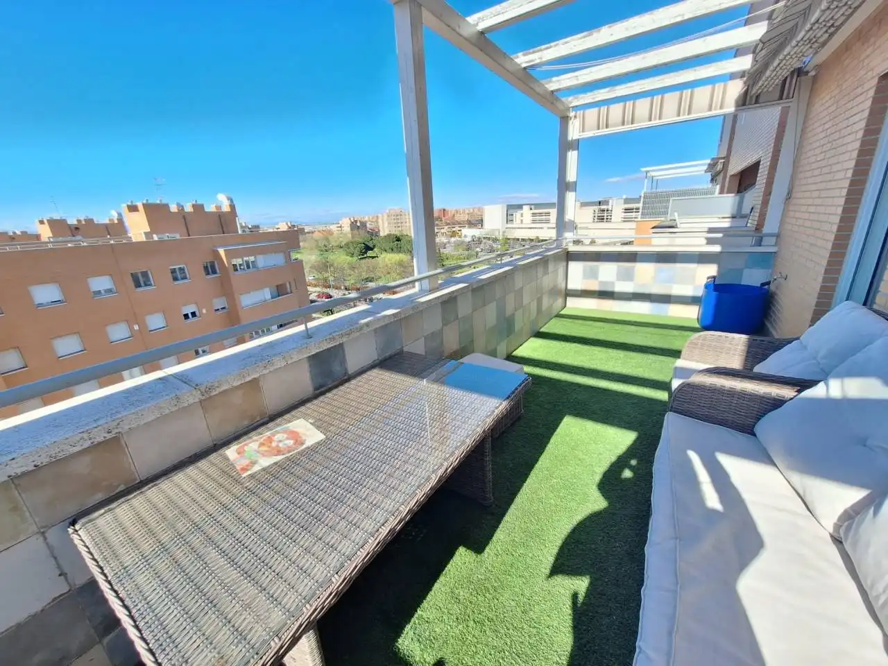 Terrasse von Wohnung zum Verkauf in Fuenlabrada mit Klimaanlage, Heizung und Terrasse