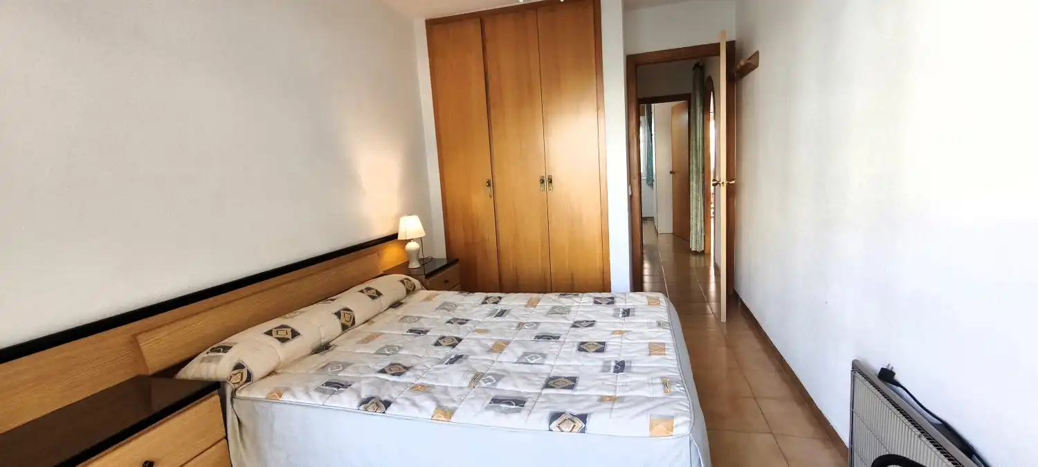 Schlafzimmer von Wohnungen zum Verkauf in Salou mit Heizung, Terrasse und Möbliert