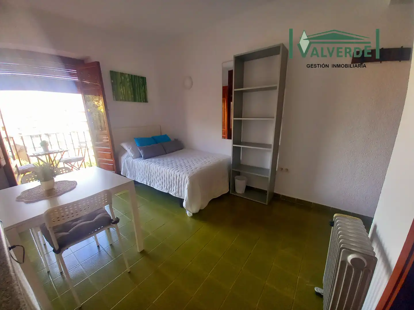 Studio with terrace to rent in Plaza de Gracia, imagen 4