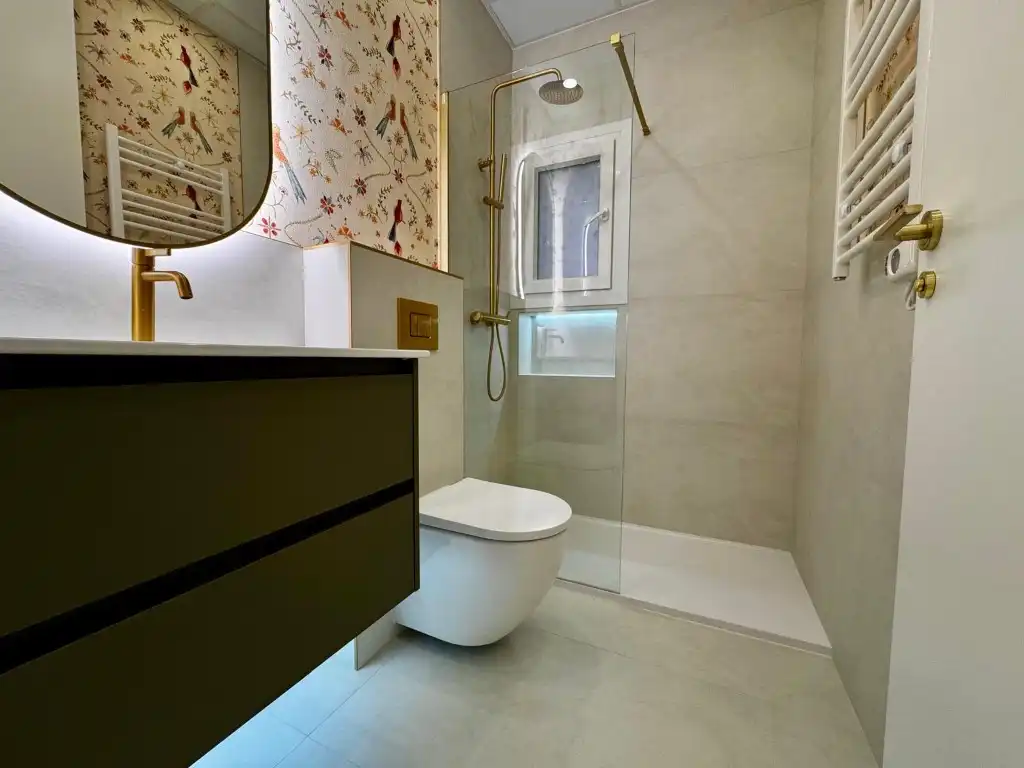 Baño de Apartamento en venta en Madrid