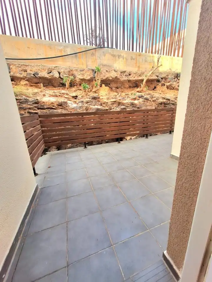 Duplexes for rent in Obispo Pildain Esquina Avda Sebastian Sosa, Agaete