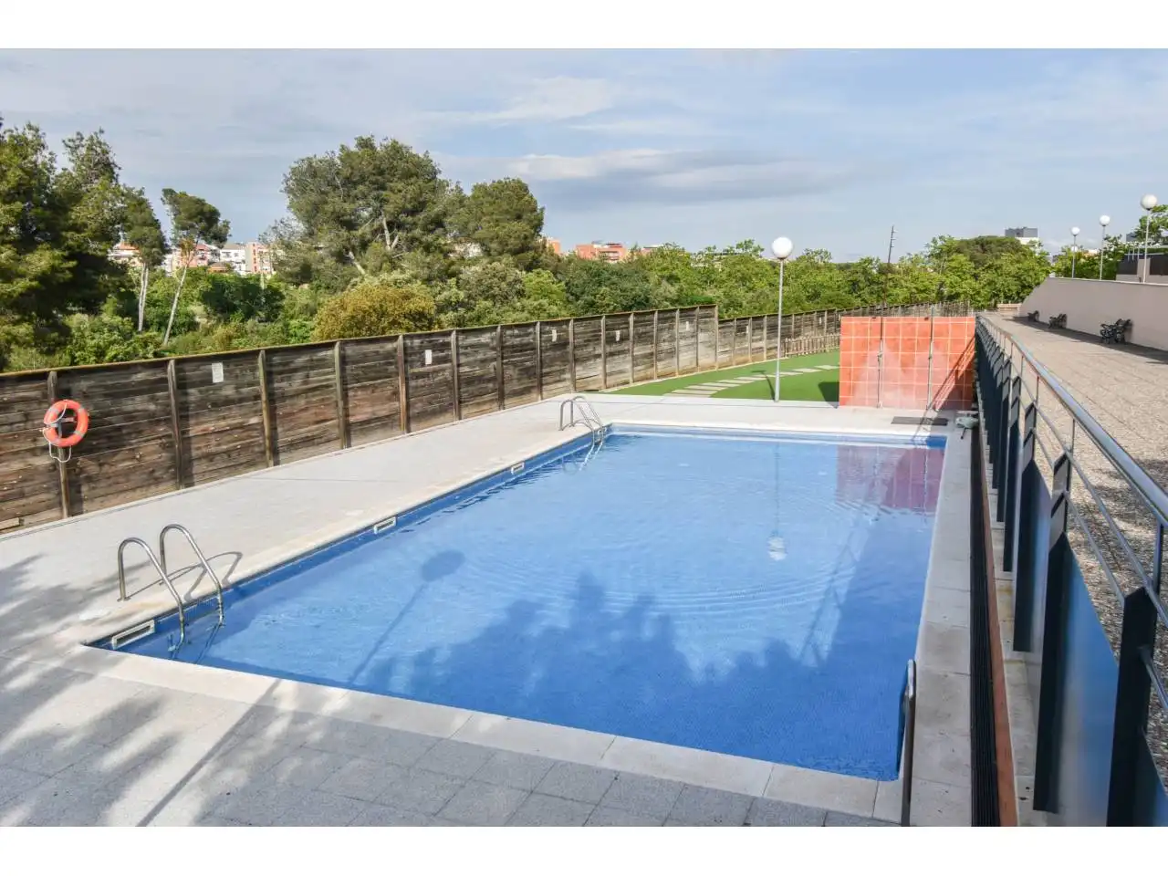 Piso de alquiler en Calle praga, Can Llong