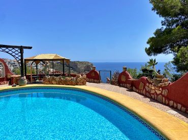 Chalet con balcón en venta en Cumbre del Sol