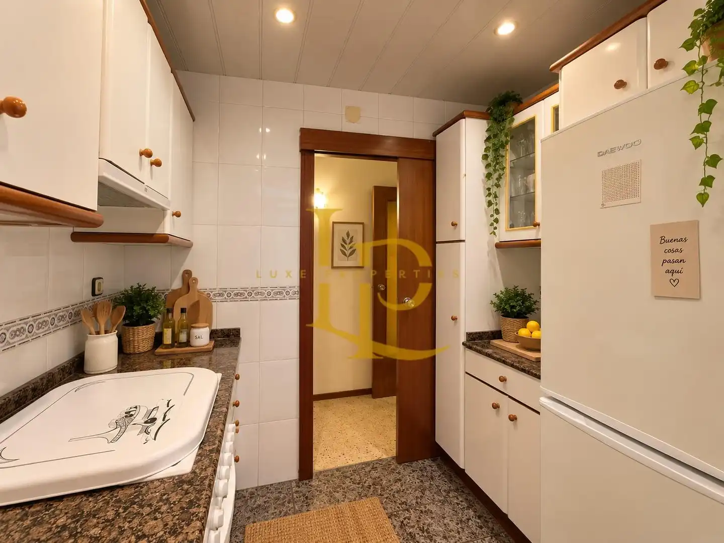 Cocina de Piso en venta en L'Hospitalet de Llobregat con Calefacción, Amueblado y Horno