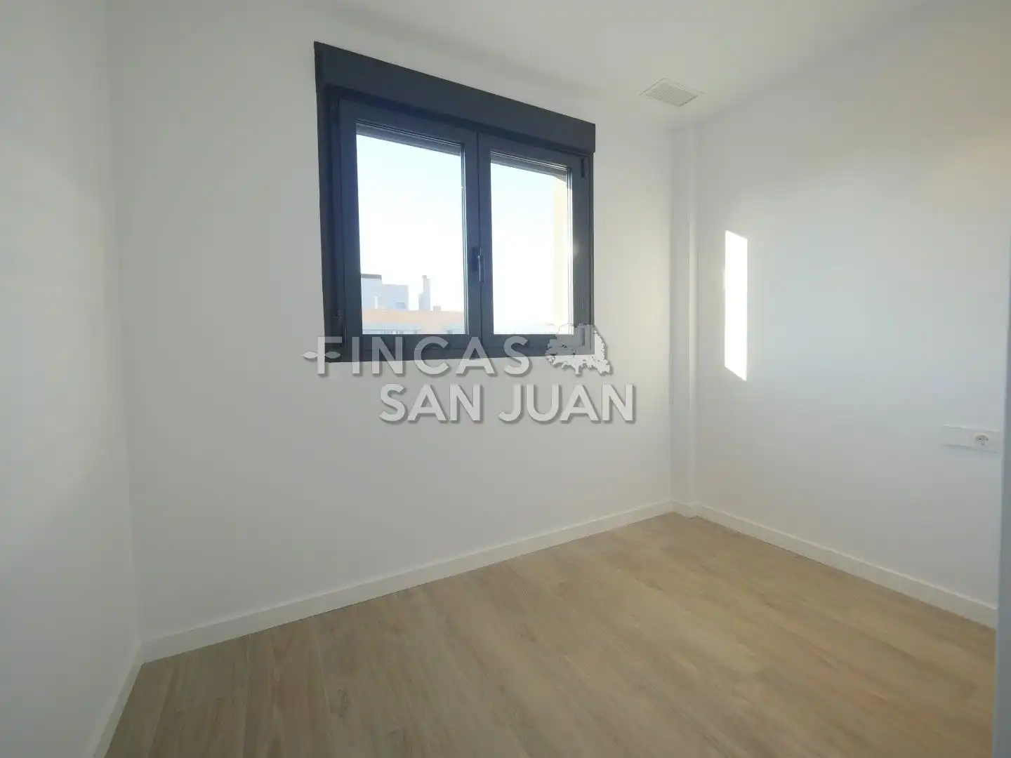 Habitación de Ático en venta en Centro  